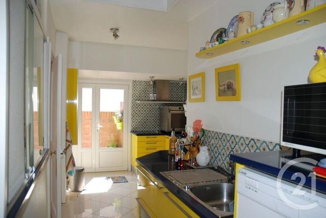 Afficher la photo en grand Appartement F5 à vendre - 6 pièces - 265.0 m2 - BOULOGNE SUR MER - 62 - NORD-PAS-DE-CALAIS - Century 21 Transimmo