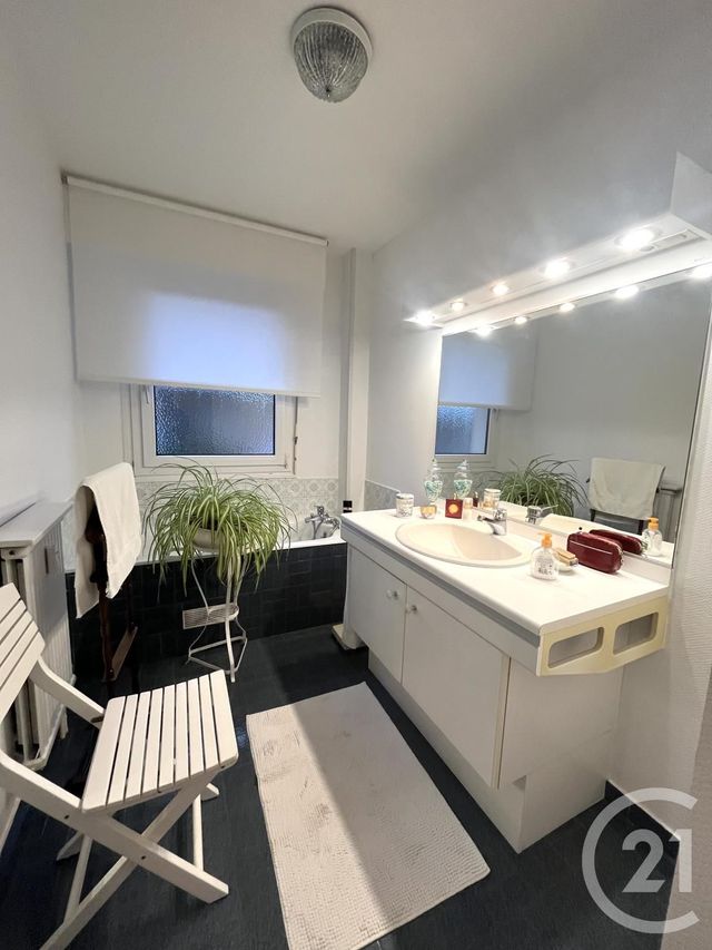 Afficher la photo en grand Appartement F4 à vendre - 4 pièces - 104.0 m2 - BOULOGNE SUR MER - 62 - NORD-PAS-DE-CALAIS - Century 21 Transimmo