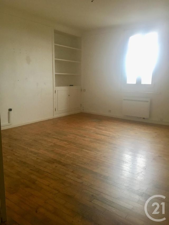 Afficher la photo en grand Appartement F3 à vendre - 4 pièces - 79.19 m2 - BOULOGNE SUR MER - 62 - NORD-PAS-DE-CALAIS - Century 21 Transimmo