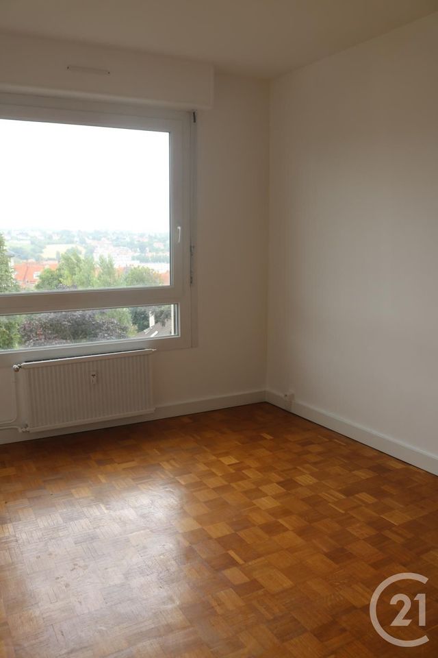 Appartement F4 à louer - 4 pièces - 98.0 m2 - BOULOGNE SUR MER - 62 - NORD-PAS-DE-CALAIS - Century 21 Transimmo Appartement F4 à louer - 4 pièces - 98.0 m2 - BOULOGNE SUR MER - 62 - NORD-PAS-DE-CALAIS - Century 21 Transimmo