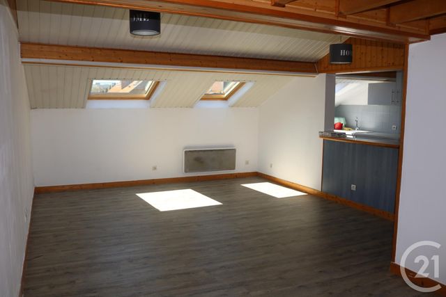 Appartement F3 à louer - 3 pièces - 55.0 m2 - BOULOGNE SUR MER - 62 - NORD-PAS-DE-CALAIS - Century 21 Transimmo Appartement F3 à louer - 3 pièces - 55.0 m2 - BOULOGNE SUR MER - 62 - NORD-PAS-DE-CALAIS - Century 21 Transimmo