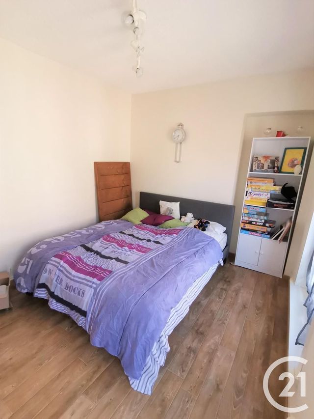 Afficher la photo en grand immeuble à vendre - 150.0 m2 - GUINES - 62 - NORD-PAS-DE-CALAIS - Century 21 Transimmo