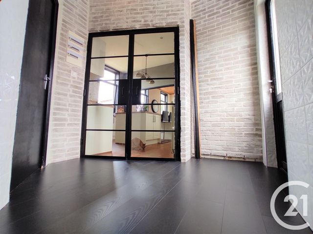 Afficher la photo en grand immeuble à vendre - 323.0 m2 - CALAIS - 62 - NORD-PAS-DE-CALAIS - Century 21 Transimmo