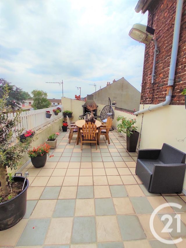 Afficher la photo en grand immeuble à vendre - 323.0 m2 - CALAIS - 62 - NORD-PAS-DE-CALAIS - Century 21 Transimmo