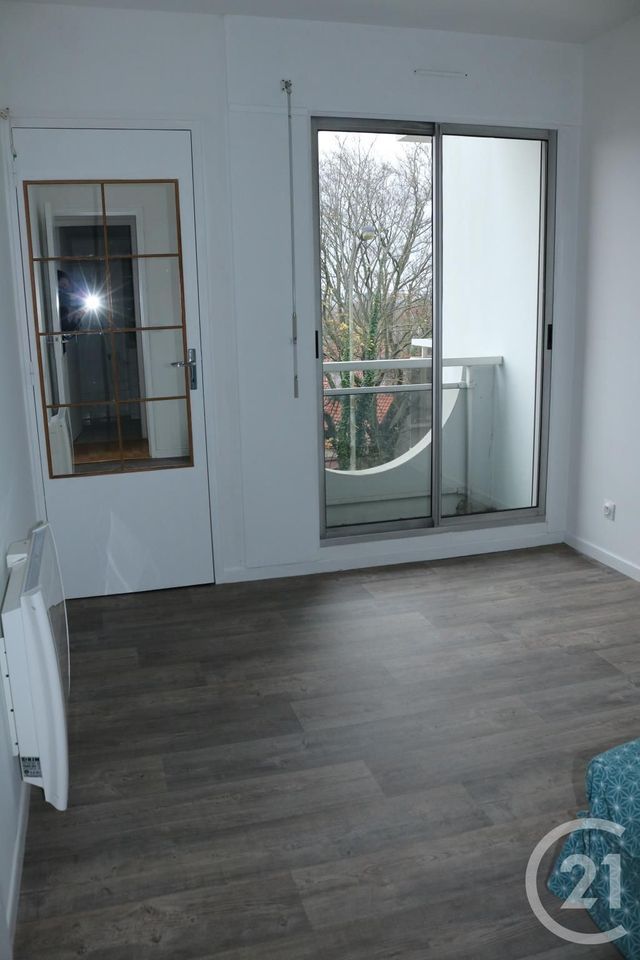 Afficher la photo en grand Appartement F2 à louer - 2 pièces - 37.0 m2 - BOULOGNE SUR MER - 62 - NORD-PAS-DE-CALAIS - Century 21 Transimmo
