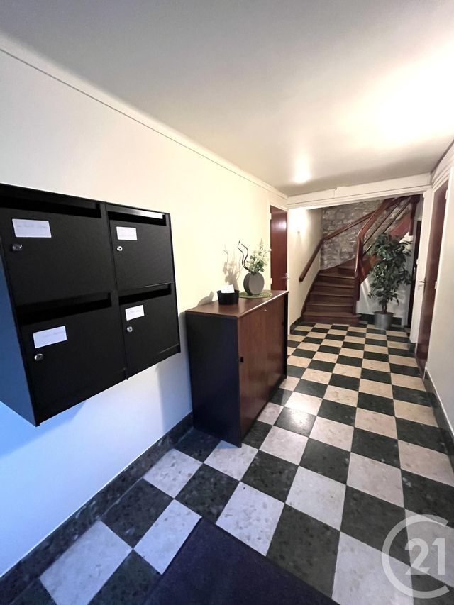 Afficher la photo en grand Appartement Duplex à vendre - 2 pièces - 38.1 m2 - BOULOGNE SUR MER - 62 - NORD-PAS-DE-CALAIS - Century 21 Transimmo