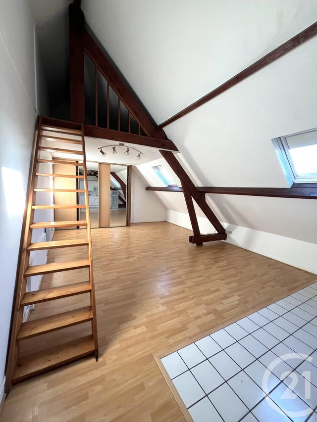Afficher la photo en grand Appartement Duplex à vendre - 2 pièces - 38.1 m2 - BOULOGNE SUR MER - 62 - NORD-PAS-DE-CALAIS - Century 21 Transimmo