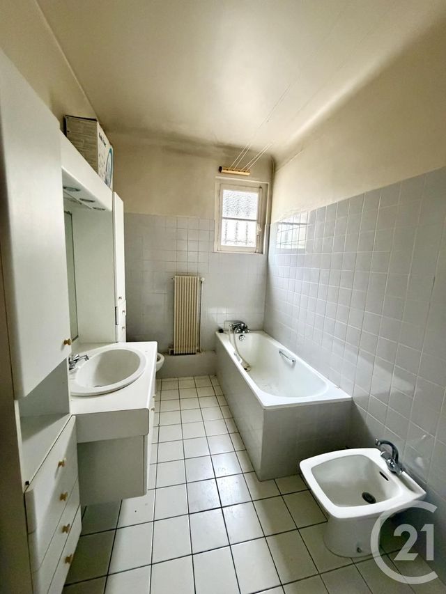 Appartement F4 à vendre - 4 pièces - 127.22 m2 - BOULOGNE SUR MER - 62 - NORD-PAS-DE-CALAIS - Century 21 Transimmo