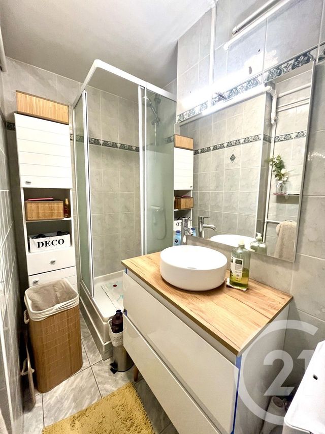 Afficher la photo en grand Appartement F3 à vendre - 4 pièces - 69.0 m2 - BOULOGNE SUR MER - 62 - NORD-PAS-DE-CALAIS - Century 21 Transimmo