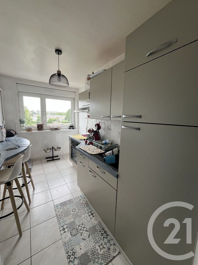 Afficher la photo en grand Appartement F3 à vendre - 4 pièces - 69.0 m2 - BOULOGNE SUR MER - 62 - NORD-PAS-DE-CALAIS - Century 21 Transimmo
