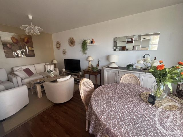 Afficher la photo en grand Appartement F2 à vendre - 4 pièces - 45.0 m2 - BOULOGNE SUR MER - 62 - NORD-PAS-DE-CALAIS - Century 21 Transimmo