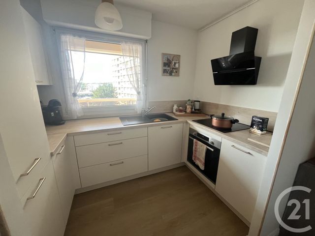 Afficher la photo en grand Appartement F2 à vendre - 4 pièces - 45.0 m2 - BOULOGNE SUR MER - 62 - NORD-PAS-DE-CALAIS - Century 21 Transimmo