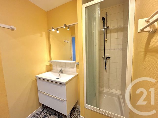 Appartement T2 à louer - 2 pièces - 49.2 m2 - BOULOGNE SUR MER - 62 - NORD-PAS-DE-CALAIS - Century 21 Transimmo