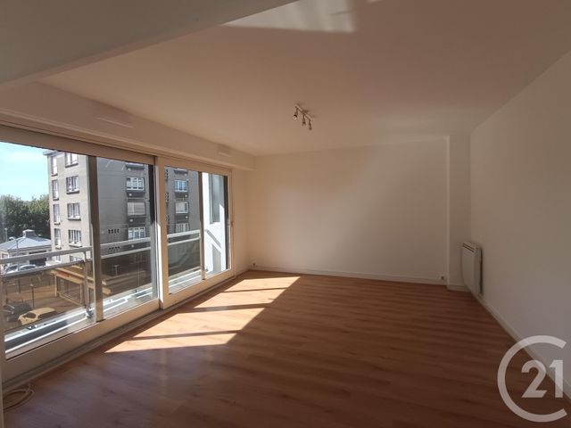 Appartement à louer - 2 pièces - 62.5 m2 - BOULOGNE SUR MER - 62 - NORD-PAS-DE-CALAIS - Century 21 Transimmo