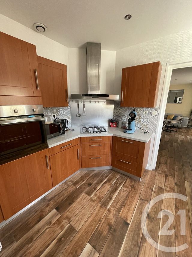Afficher la photo en grand Appartement à louer - 4 pièces - 89.31 m2 - OUTREAU - 62 - NORD-PAS-DE-CALAIS - Century 21 Transimmo