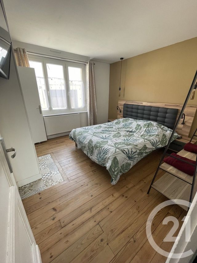 Afficher la photo en grand Appartement à louer - 4 pièces - 89.31 m2 - OUTREAU - 62 - NORD-PAS-DE-CALAIS - Century 21 Transimmo