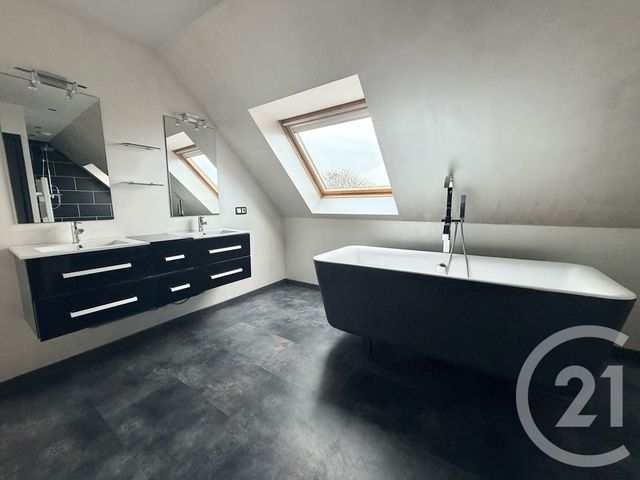 maison à vendre - 8 pièces - 155.0 m2 - PONT DE BRIQUES ST ETIENNE - 62 - NORD-PAS-DE-CALAIS - Century 21 Transimmo