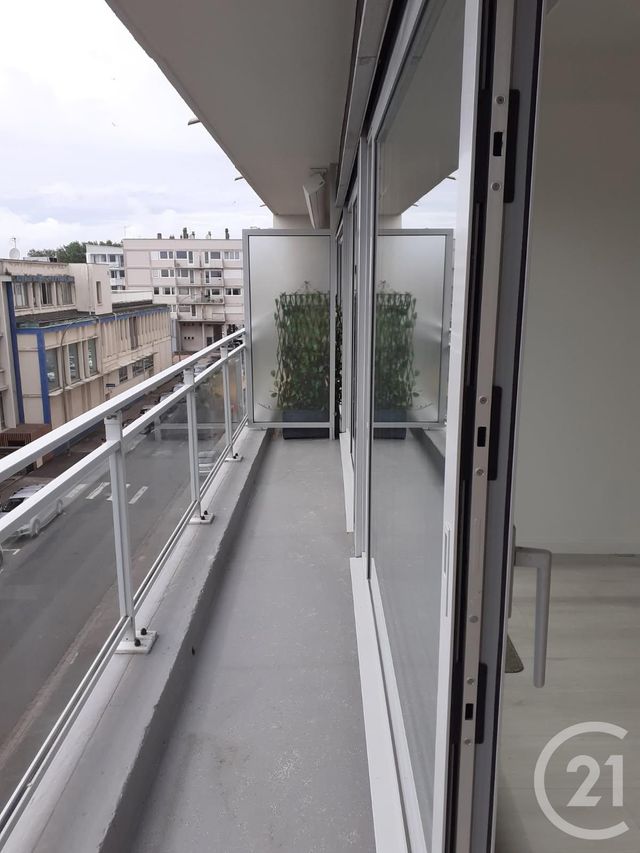 Appartement à louer - 2 pièces - 40.0 m2 - BOULOGNE SUR MER - 62 - NORD-PAS-DE-CALAIS - Century 21 Transimmo