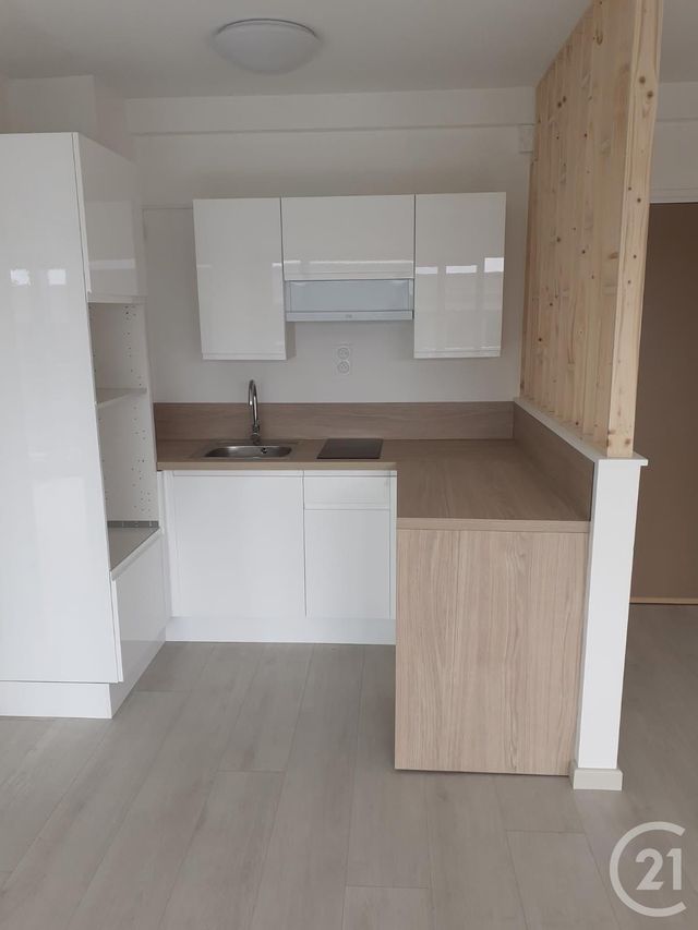 Appartement à louer - 2 pièces - 40.0 m2 - BOULOGNE SUR MER - 62 - NORD-PAS-DE-CALAIS - Century 21 Transimmo