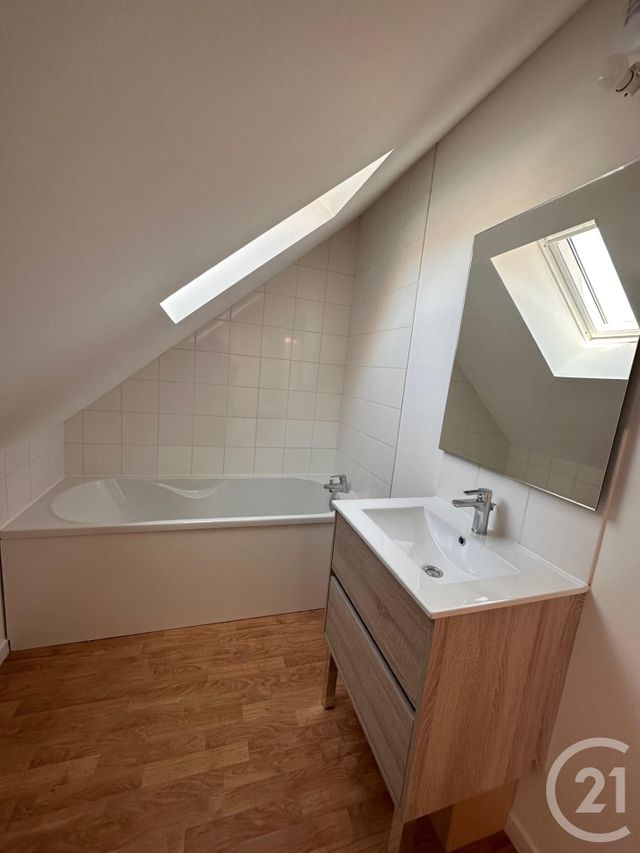 Appartement à louer - 3 pièces - 35.86 m2 - BOULOGNE SUR MER - 62 - NORD-PAS-DE-CALAIS - Century 21 Transimmo