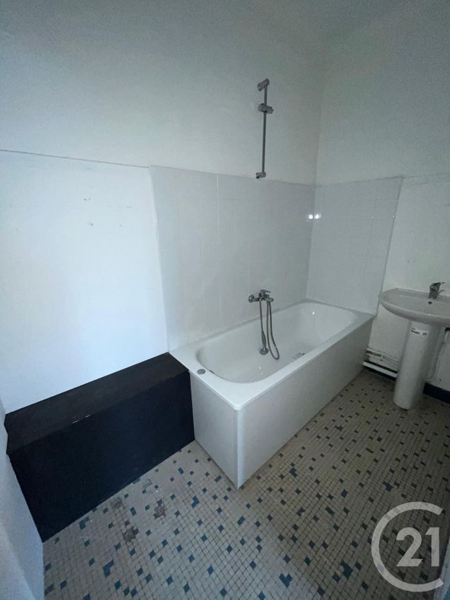 Appartement à louer - 3 pièces - 73.0 m2 - BOULOGNE SUR MER - 62 - NORD-PAS-DE-CALAIS - Century 21 Transimmo
