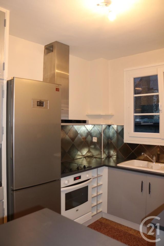 Appartement à louer - 3 pièces - 76.0 m2 - BOULOGNE SUR MER - 62 - NORD-PAS-DE-CALAIS - Century 21 Transimmo