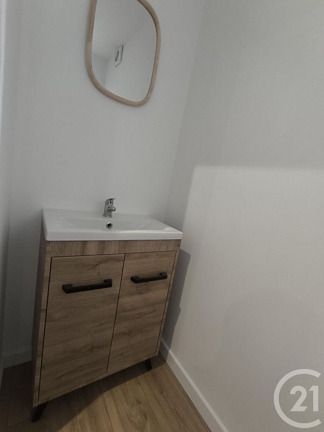 Appartement T1 à louer - 1 pièce - 25.2 m2 - OUTREAU - 62 - NORD-PAS-DE-CALAIS - Century 21 Transimmo