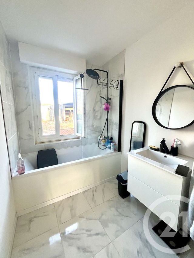 maison à vendre - 4 pièces - 95.65 m2 - PONT DE BRIQUES ST ETIENNE - 62 - NORD-PAS-DE-CALAIS - Century 21 Transimmo