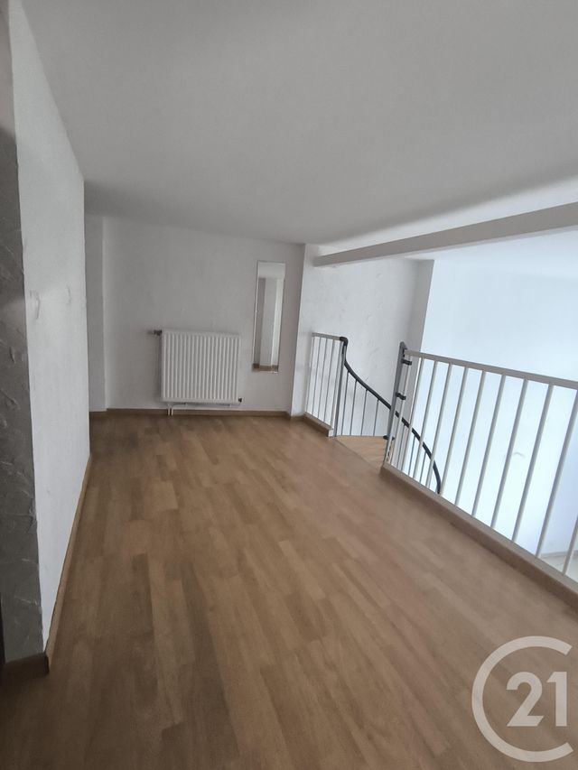 Appartement à louer - 2 pièces - 50.0 m2 - BOULOGNE SUR MER - 62 - NORD-PAS-DE-CALAIS - Century 21 Transimmo