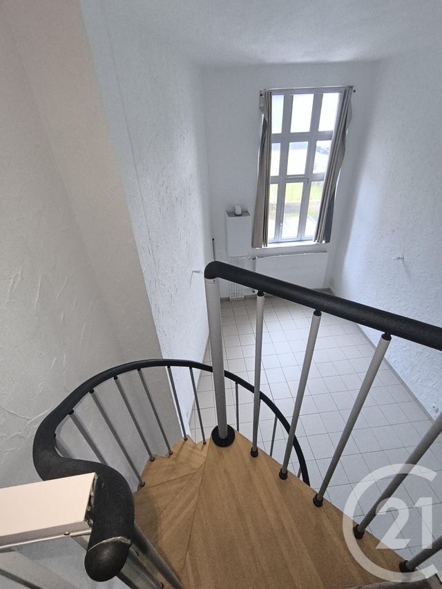 Appartement à louer - 2 pièces - 50.0 m2 - BOULOGNE SUR MER - 62 - NORD-PAS-DE-CALAIS - Century 21 Transimmo