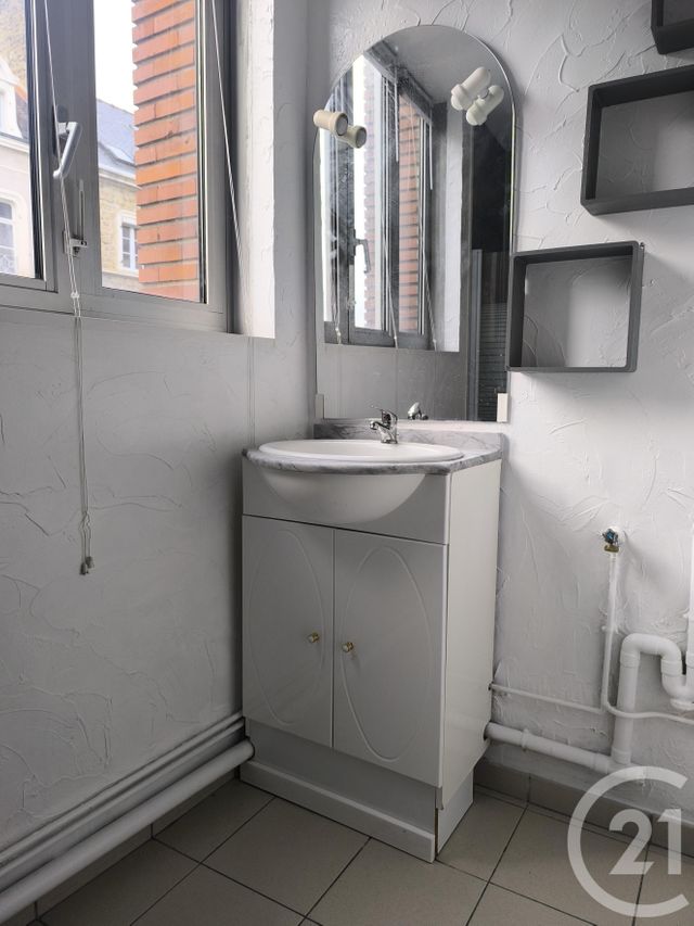 Appartement à louer - 2 pièces - 40.52 m2 - BOULOGNE SUR MER - 62 - NORD-PAS-DE-CALAIS - Century 21 Transimmo