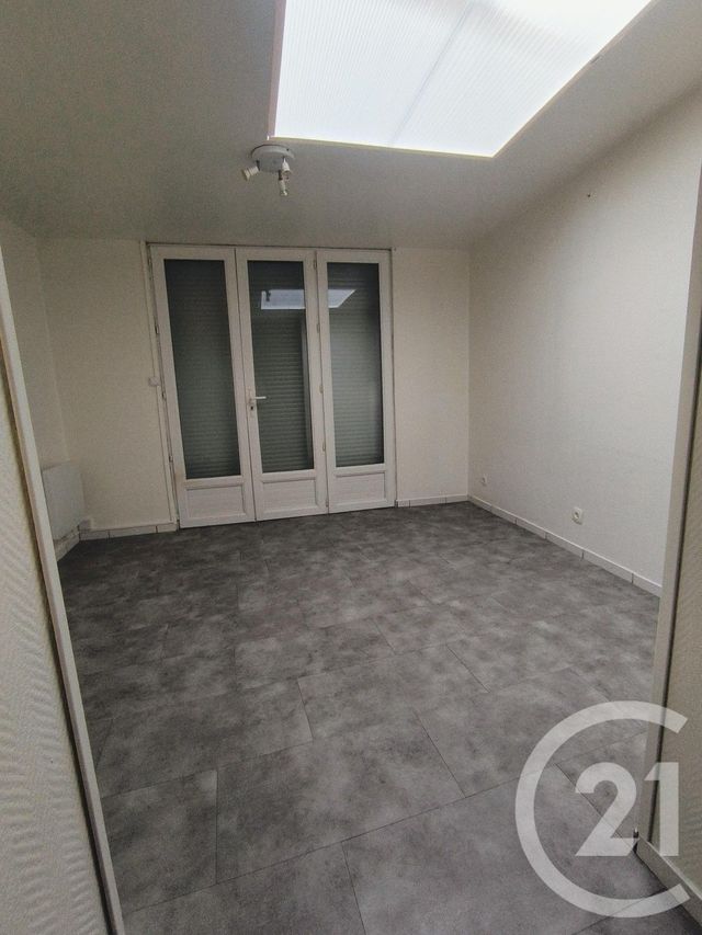 Appartement à louer - 2 pièces - 40.0 m2 - BOULOGNE SUR MER - 62 - NORD-PAS-DE-CALAIS - Century 21 Transimmo