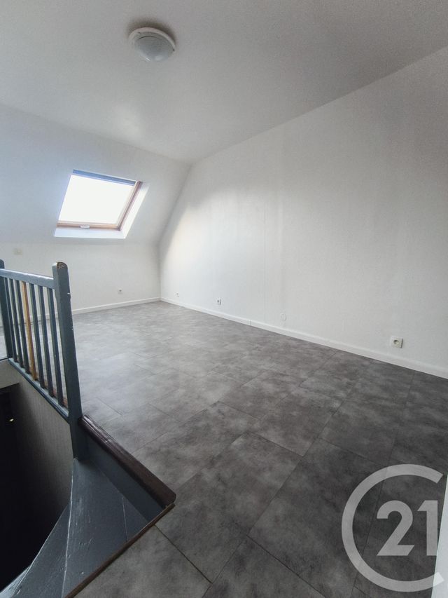 Appartement à louer - 2 pièces - 40.0 m2 - BOULOGNE SUR MER - 62 - NORD-PAS-DE-CALAIS - Century 21 Transimmo