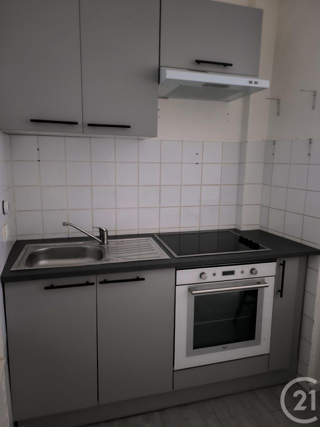 Appartement à louer - 2 pièces - 40.0 m2 - BOULOGNE SUR MER - 62 - NORD-PAS-DE-CALAIS - Century 21 Transimmo