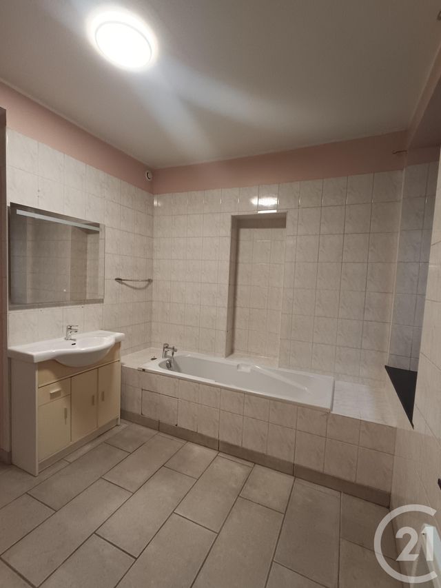 Appartement F2 à louer - 2 pièces - 58.35 m2 - BOULOGNE SUR MER - 62 - NORD-PAS-DE-CALAIS - Century 21 Transimmo