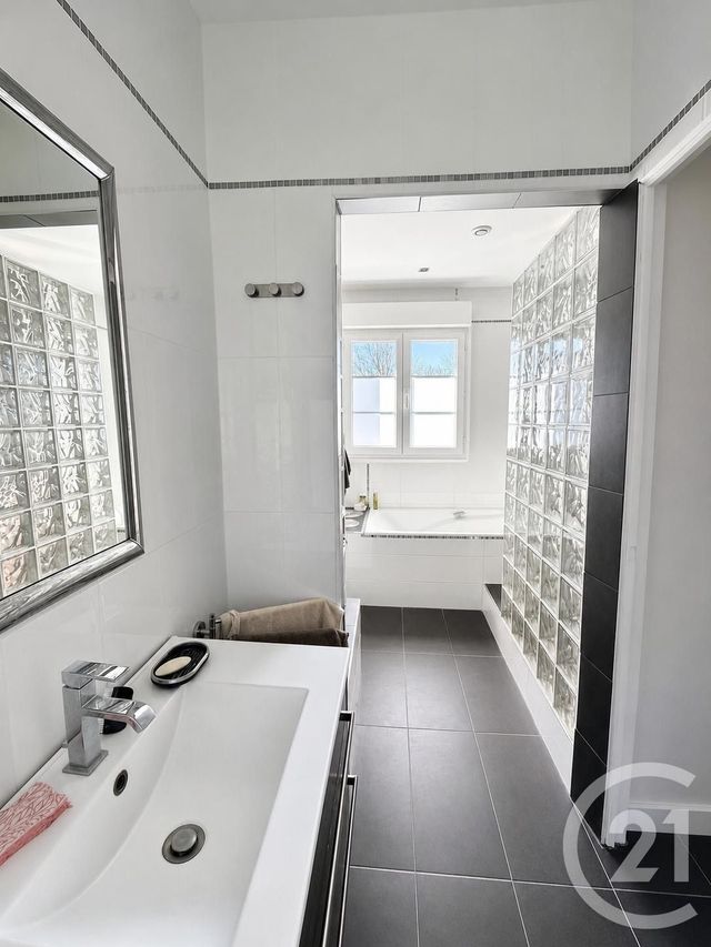 maison à vendre - 7 pièces - 211.0 m2 - CONDETTE - 62 - NORD-PAS-DE-CALAIS - Century 21 Transimmo