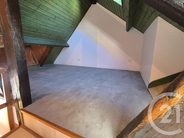 Appartement à louer - 3 pièces - 82.36 m2 - BOULOGNE SUR MER - 62 - NORD-PAS-DE-CALAIS - Century 21 Transimmo