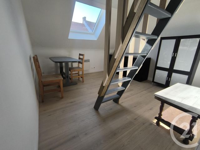 Appartement Studio à louer - 1 pièce - 17.0 m2 - OUTREAU - 62 - NORD-PAS-DE-CALAIS - Century 21 Transimmo