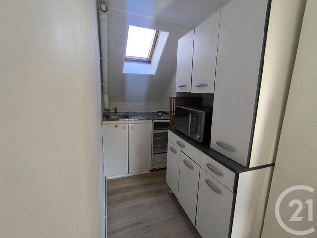 Appartement Studio à louer - 1 pièce - 17.0 m2 - OUTREAU - 62 - NORD-PAS-DE-CALAIS - Century 21 Transimmo