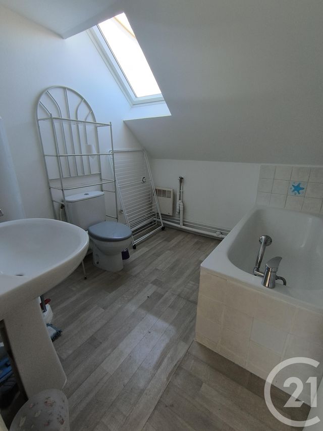 Appartement Studio à louer - 1 pièce - 17.0 m2 - OUTREAU - 62 - NORD-PAS-DE-CALAIS - Century 21 Transimmo