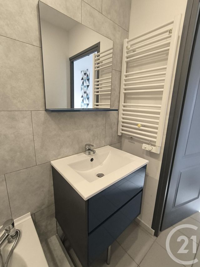 Appartement Studio à louer - 1 pièce - 25.0 m2 - BOULOGNE SUR MER - 62 - NORD-PAS-DE-CALAIS - Century 21 Transimmo