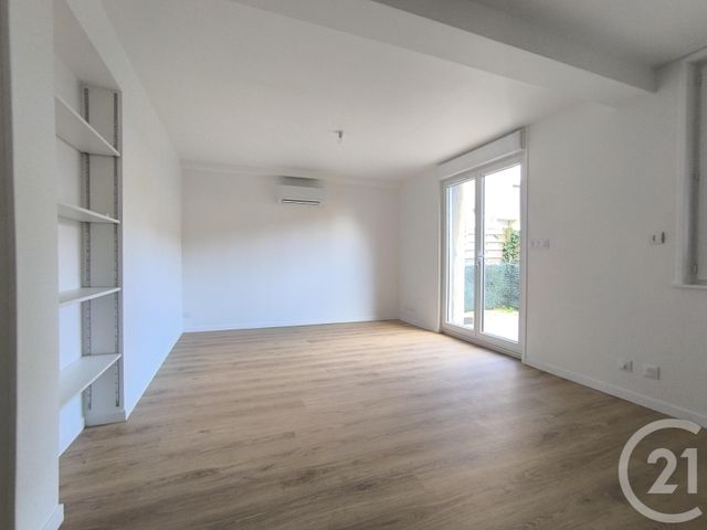 Appartement F2 à louer - 2 pièces - 35.0 m2 - OUTREAU - 62 - NORD-PAS-DE-CALAIS - Century 21 Transimmo