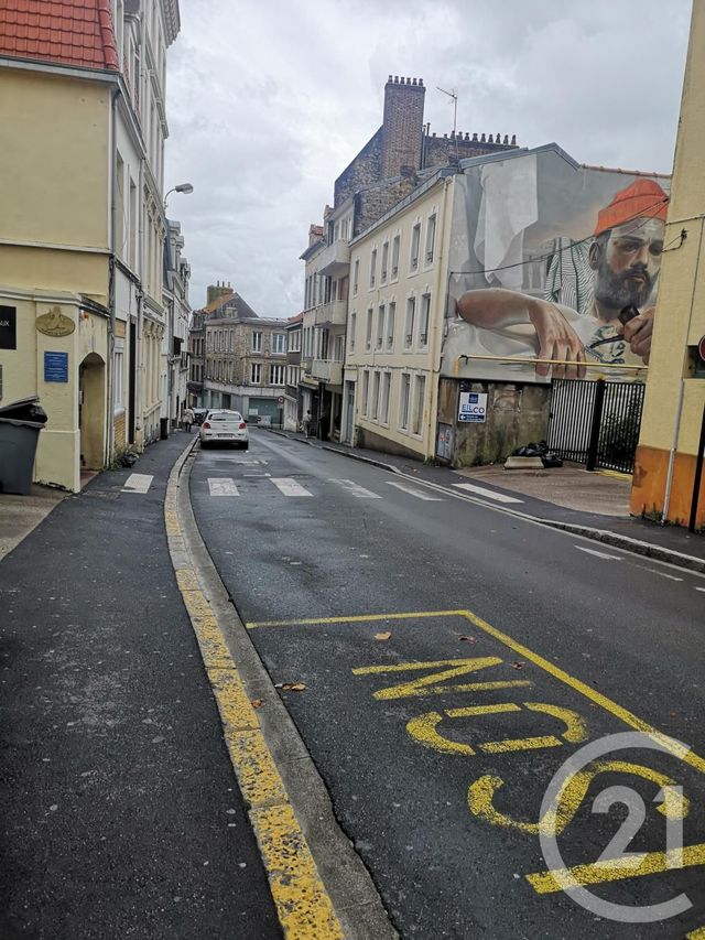 parking à louer - 10.0 m2 - BOULOGNE SUR MER - 62 - NORD-PAS-DE-CALAIS - Century 21 Transimmo
