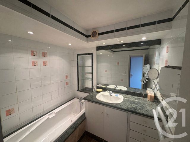 Appartement F4 à vendre - 3 pièces - 90.0 m2 - BOULOGNE SUR MER - 62 - NORD-PAS-DE-CALAIS - Century 21 Transimmo