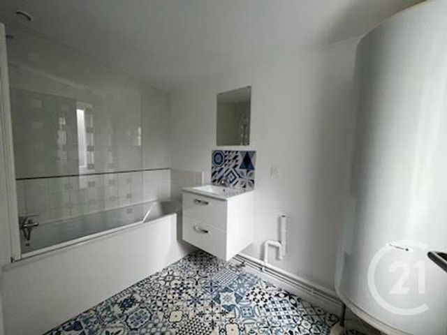 Appartement F3 à louer - 3 pièces - 47.2 m2 - BOULOGNE SUR MER - 62 - NORD-PAS-DE-CALAIS - Century 21 Transimmo