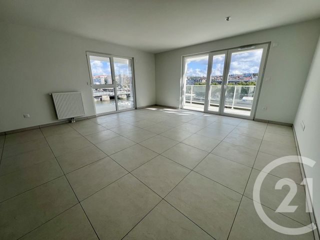 Appartement F3 à louer - 3 pièces - 85.0 m2 - BOULOGNE SUR MER - 62 - NORD-PAS-DE-CALAIS - Century 21 Transimmo