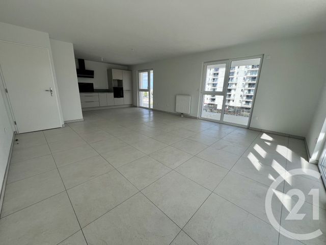 Appartement F3 à louer - 3 pièces - 85.0 m2 - BOULOGNE SUR MER - 62 - NORD-PAS-DE-CALAIS - Century 21 Transimmo