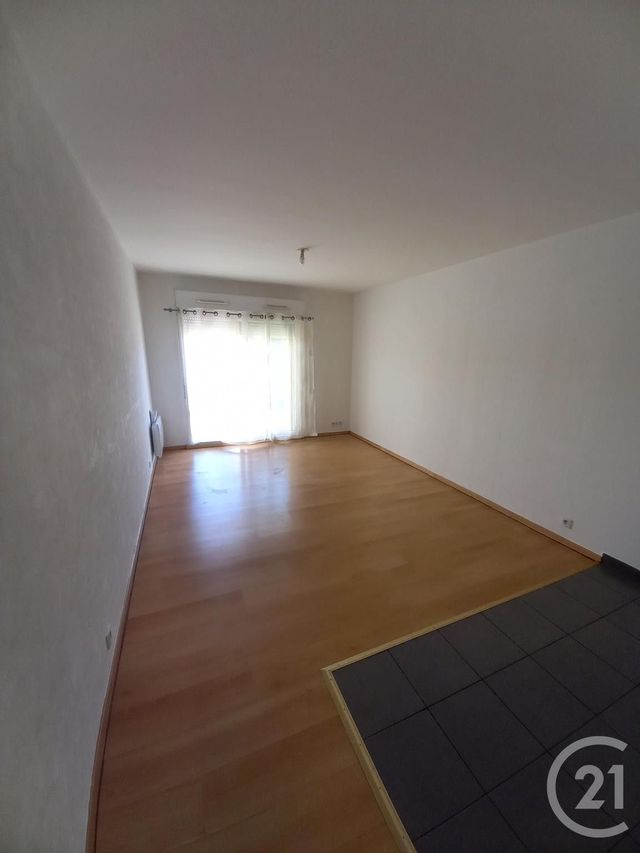 Appartement F3 à vendre - 3 pièces - 56.34 m2 - ST MARTIN BOULOGNE - 62 - NORD-PAS-DE-CALAIS - Century 21 Transimmo