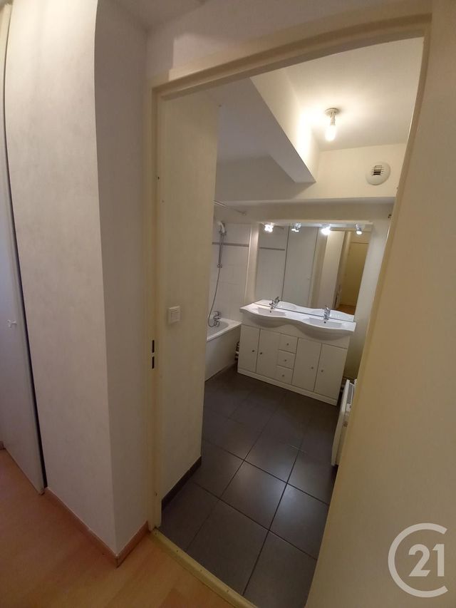 Appartement F3 à vendre - 3 pièces - 56.34 m2 - ST MARTIN BOULOGNE - 62 - NORD-PAS-DE-CALAIS - Century 21 Transimmo