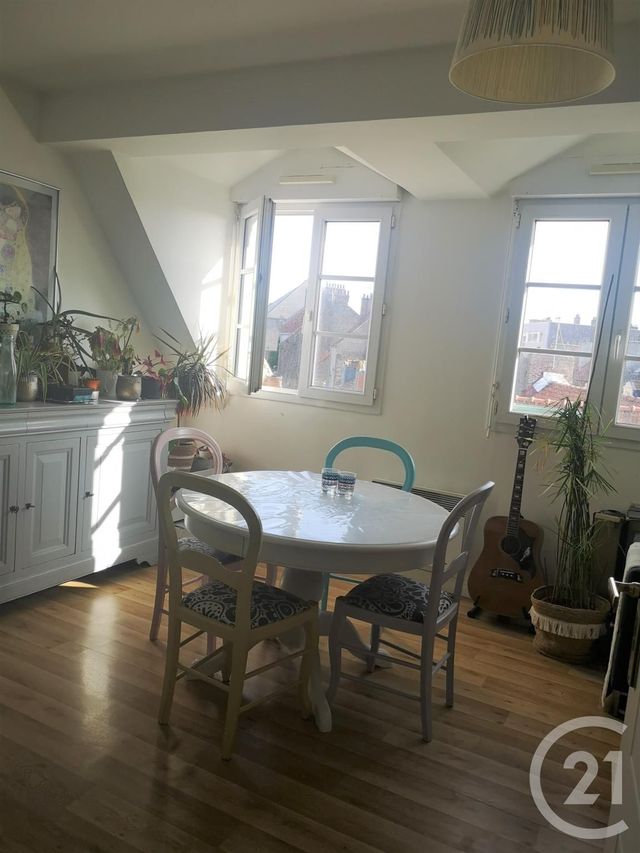 Appartement F3 à louer - 2 pièces - 50.0 m2 - BOULOGNE SUR MER - 62 - NORD-PAS-DE-CALAIS - Century 21 Transimmo